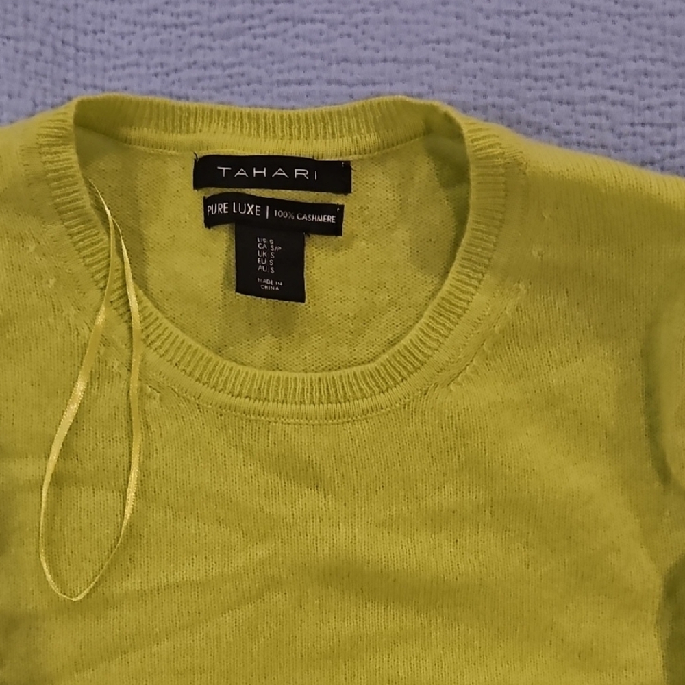 Tahari Lime Green Crew Neck Sweater
